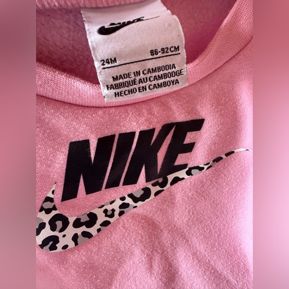 Nike Kids Pink Sweatshirt - Picture 4 of 5